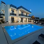 Villa Private *