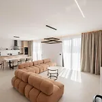 Private Villa *